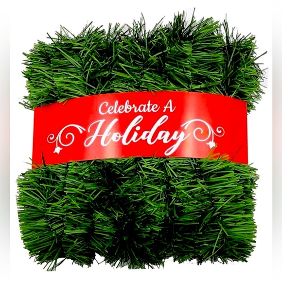 Christmas Garland 50 Foot Soft Non-Lit Artificial Greenery Indoor/Outdoor NEW - Picture 1 of 14